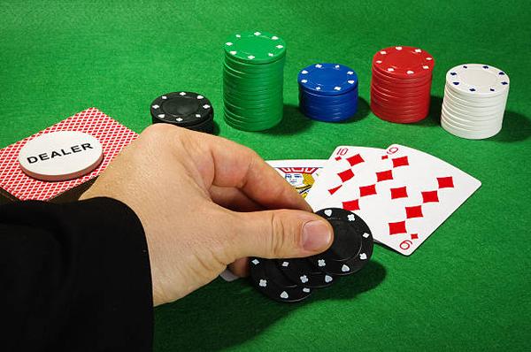 Play Exciting Slots at a Singapore online casino for Gamers
